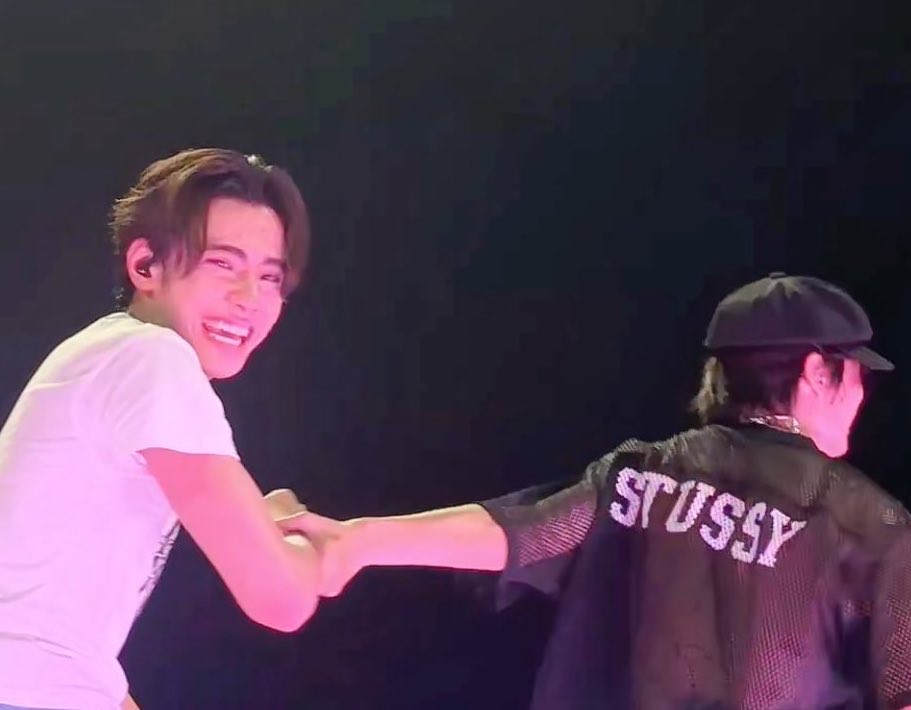 babybunnyI3oo's tweet photo. ณัฐกิตติ์ พลัส วสุพล 

บ๊วยบ๊วยบี๋บี๋บ๊องบ๊อง😚☝🏻 https://t.co/qUVznoLBEo