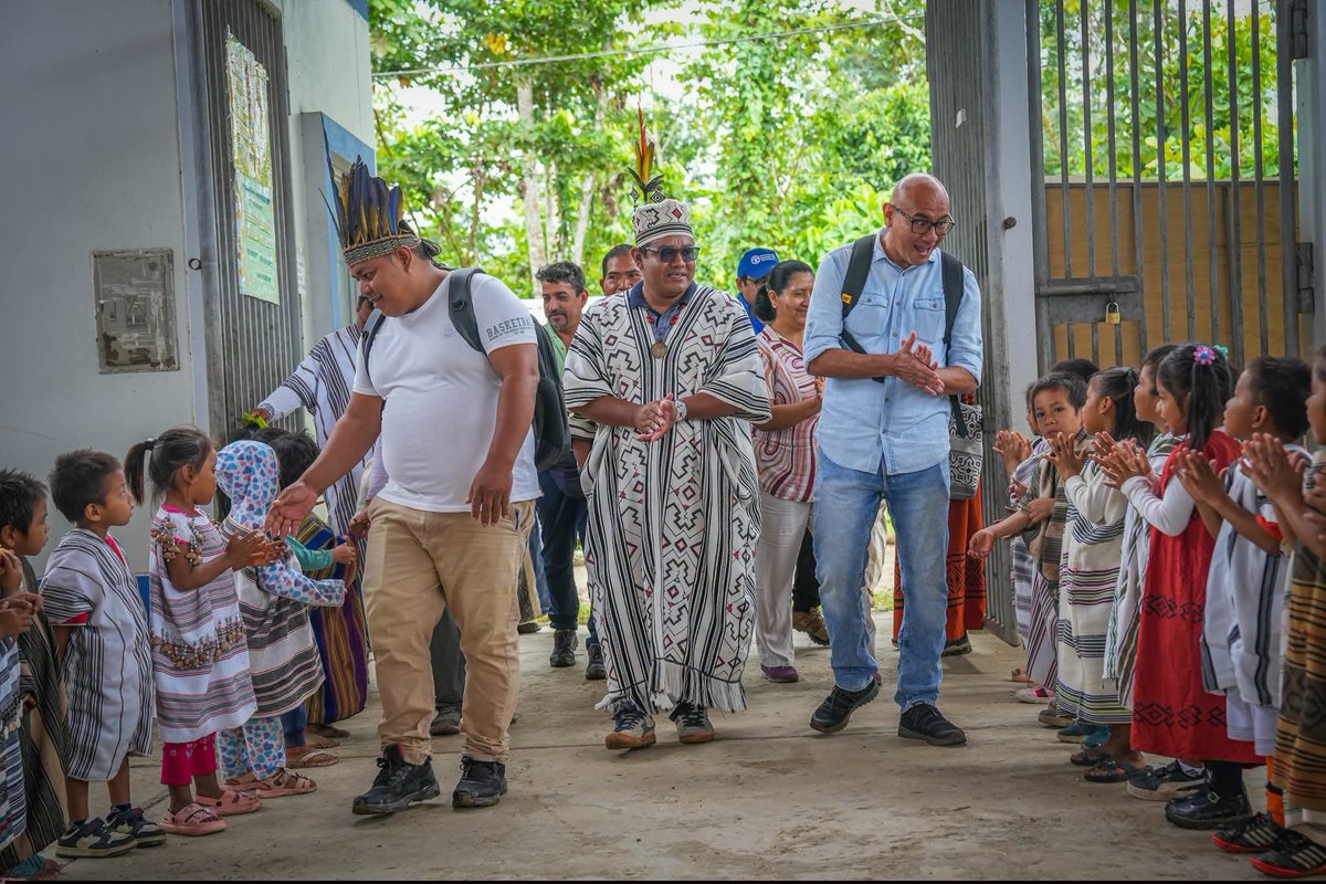 FAOPERU's tweet photo. @UNESCOperu @PNUDperu 2/2
📍A través de reuniones y visitas técnicas en territorio, especialistas de @FAOPERU  @UNESCOperu y @PNUDperu contribuyen a la articulación de alternativas de cooperación junto a comunidades, autoridades locales promoviendo soluciones sostenibles para el Bajo Urubamba. 🌿 https://t.co/5eHXxHBntY