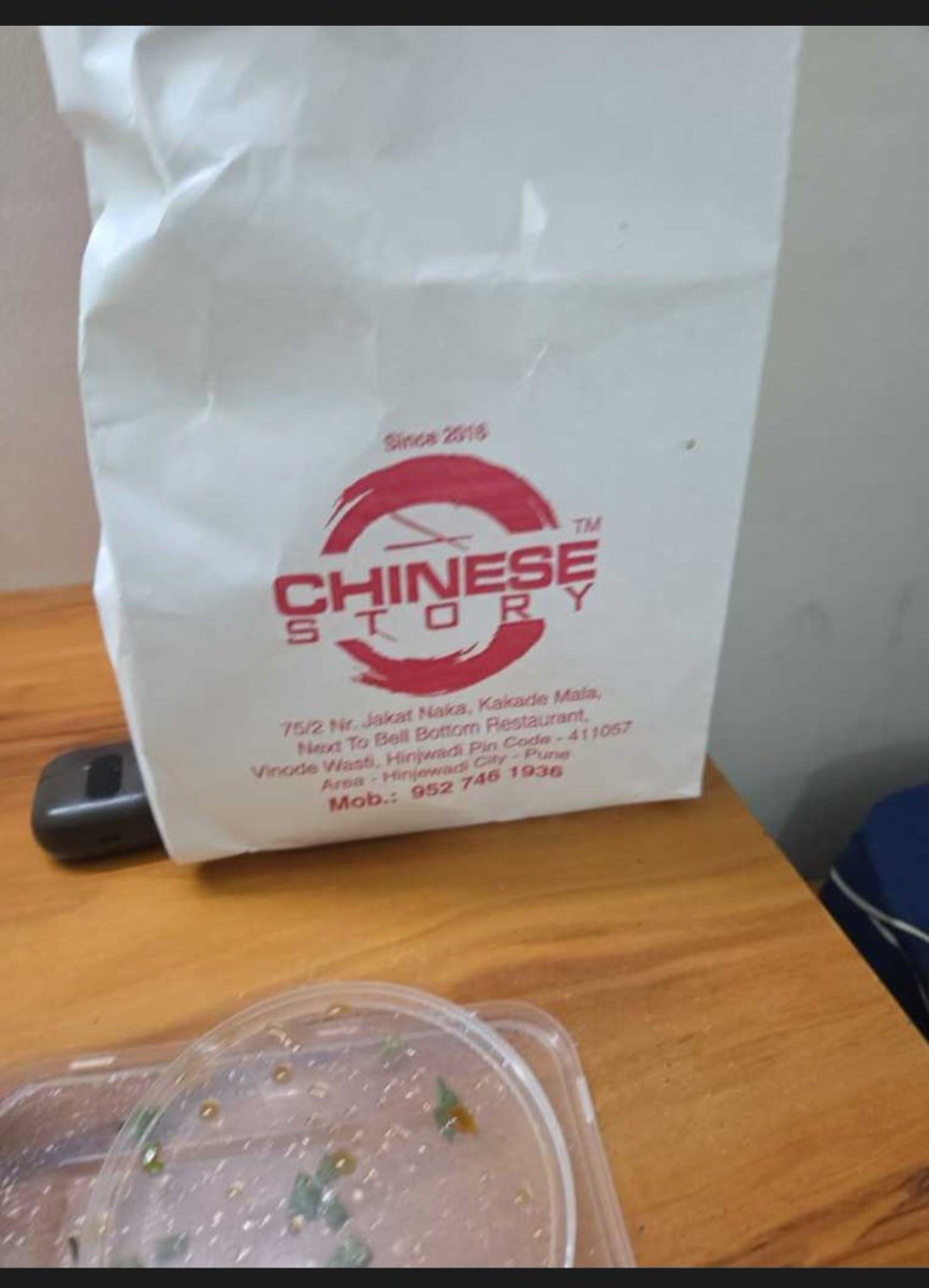 ShashwatShandi8's tweet photo. Order ID - 8498812903
Ordered from Zomato,it came from a different outlet that too stale items,noodles was not fresh at all and paneer used was old, it was very hard to chew. ZOMATO SUPPORT TEAM started taking side of the outlet. Pls provide full refund 
@zomato @deepigoyal https://t.co/ECcnPLnTZL
