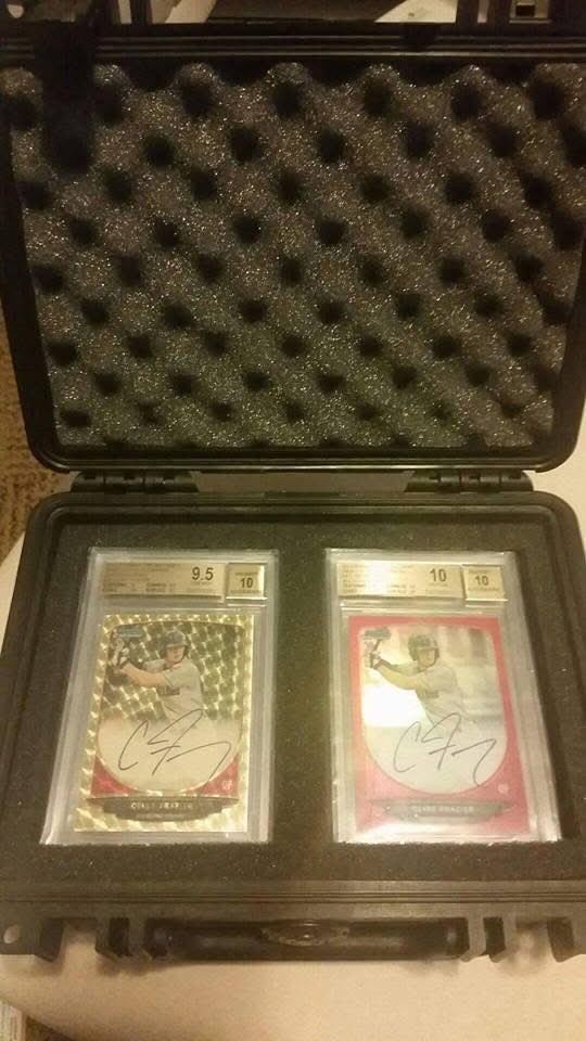 usarmymp02's tweet photo. @clintfrazier I used to have the entire 2013 Bowman Chrome rainbow of yours!!!  They were all graded 9.5/10 or better all autos!!  Sold several to a guy in NY!! https://t.co/Uio5fP9HBd