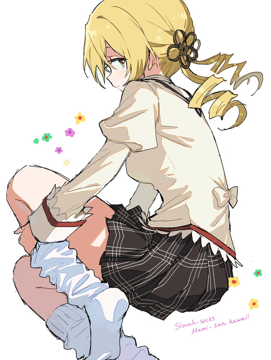 boyaboyes's tweet photo. ルーズソックスマミさんかわいいの絵 https://t.co/R76KAW5ekk