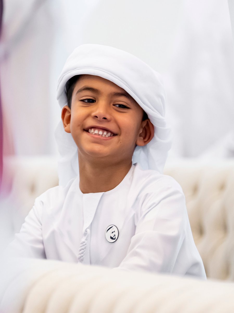 MBZ_MOMENTS's tweet photo. #UAEPresident His Highness Sheikh Mohamed bin Zayed Al Nahyan receives citizens in the presence of a number of Sheikhs.

صاحب السمو الشيخ #محمد_بن_زايد آل نهيان #رئيس_الدولة "حفظه الله" يستقبل المواطنين بحضور عدد من سمو الشيوخ.

#الإمارات 

@MBZ_Moments https://t.co/L2l5hBGB5j