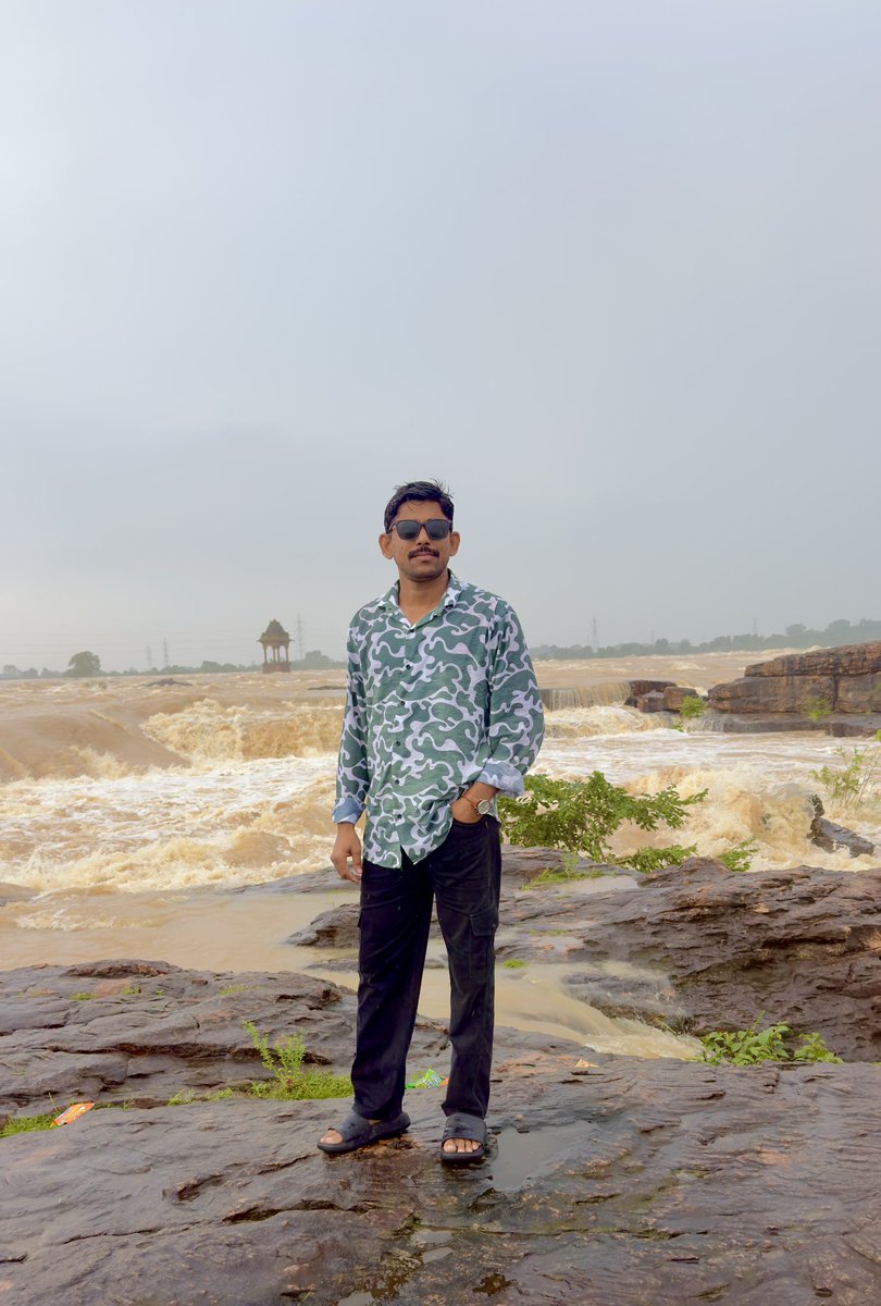 prrabhatdinkar's tweet photo. प्रकृति की गोद में, जहाँ विचार शांत होते हैं और सुकून की शुरुआत होती है।
इस प्यारे मौसम का आनंद लेते हुए! 🍃🌤️

​#GoodVibes #naturelovers #trending #photography #friends ✨💫 https://t.co/RTGQoEhNKz