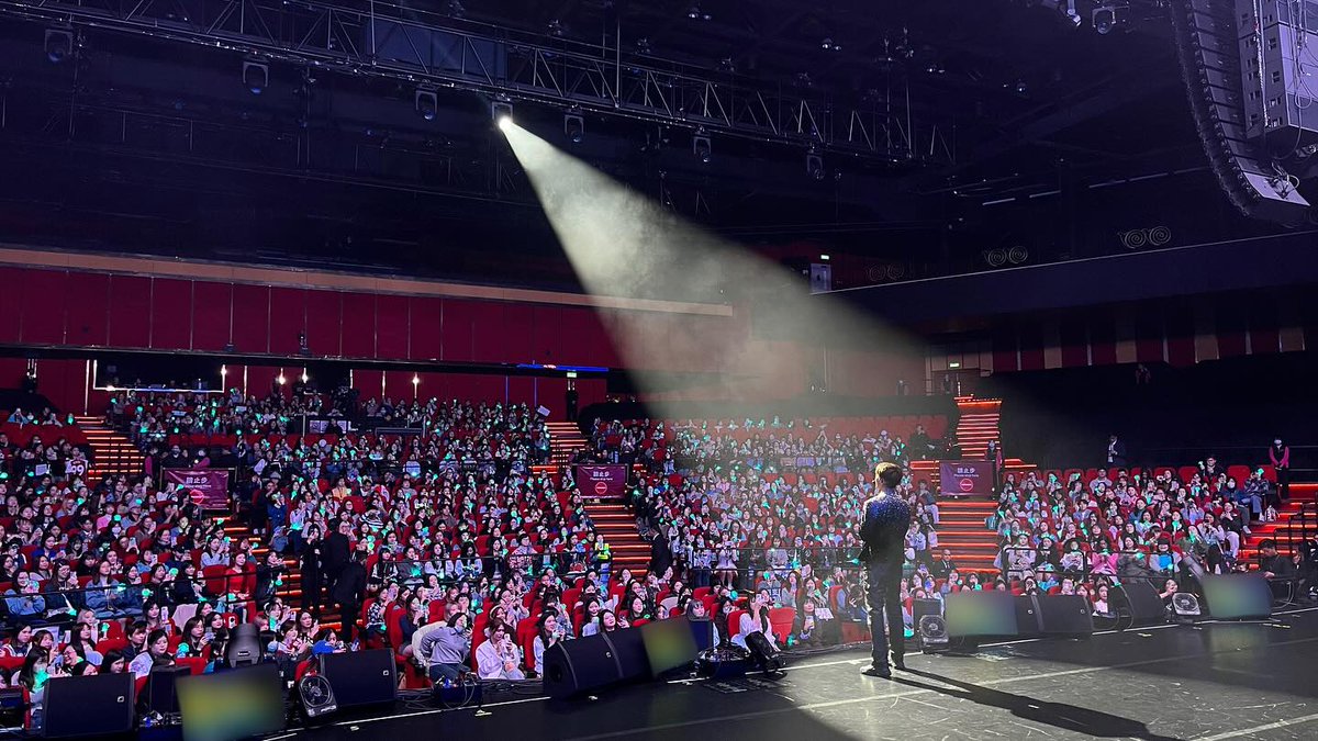 sid_riff's tweet photo. 🔥 📀 Singapore Armed Forces Central Band 🥇 Director of Music: ME5 Ignatius Wang 🎚️ Chief Sound Engineer: ME3 Justin Chew 🎙️ Assistant Engineers: ME2 Jasper Tan &amp; Val Lim 🌟 NDP 2026 Combined Band: • Singapore Armed Forces Central Band • Singapore Police Force Band •… https://t.co/PAviOqnuXD