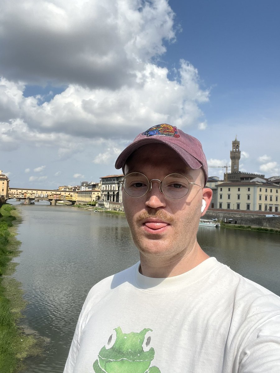 wontsome1's tweet photo. I have arrived in Italy https://t.co/LnetVVVz4j