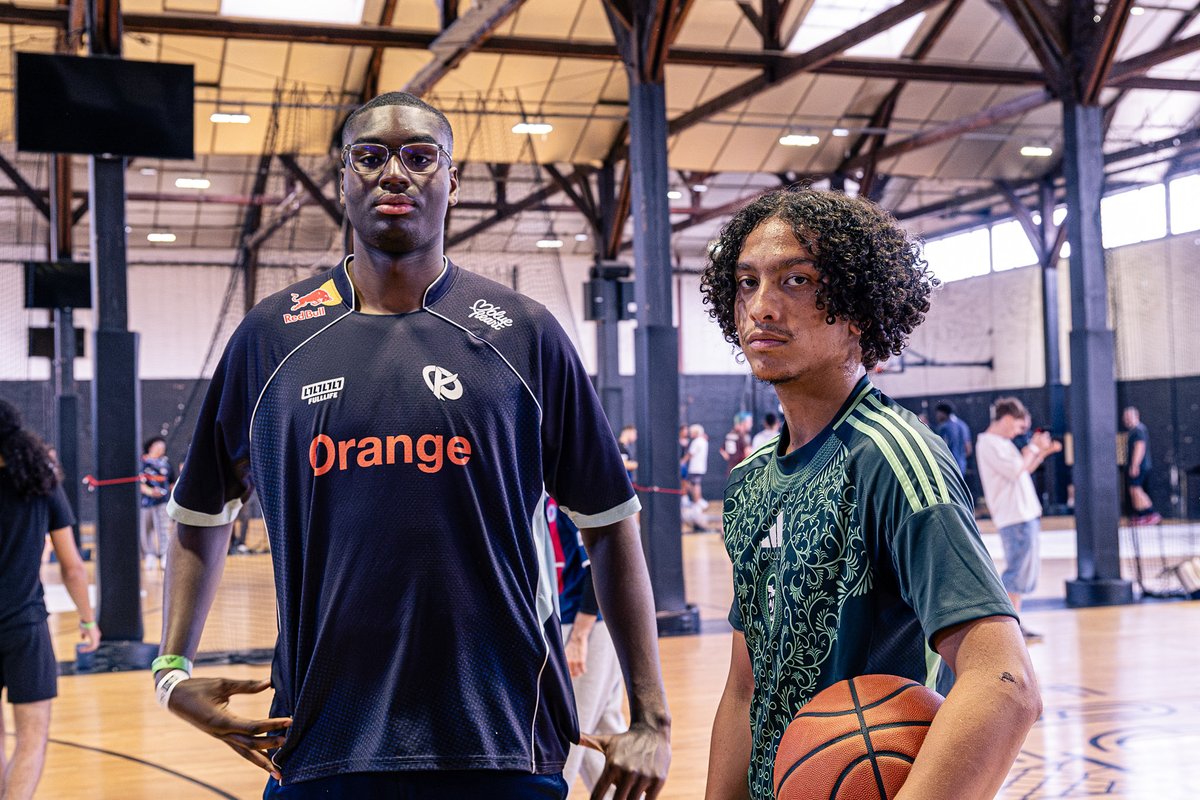 KCRedWall's tweet photo. LE PROCHAIN KC AIRBALL C'EST SAMEDI ! #KCORP 🟥

RENDEZ-VOUS le 22 AOÛT, à 15h ! 🏀

Tarif spécial pour cet été, uniquement 10€ 💸

INSCRIPTION EN DESSOUS ⬇️ https://t.co/J0P9YTAqLi