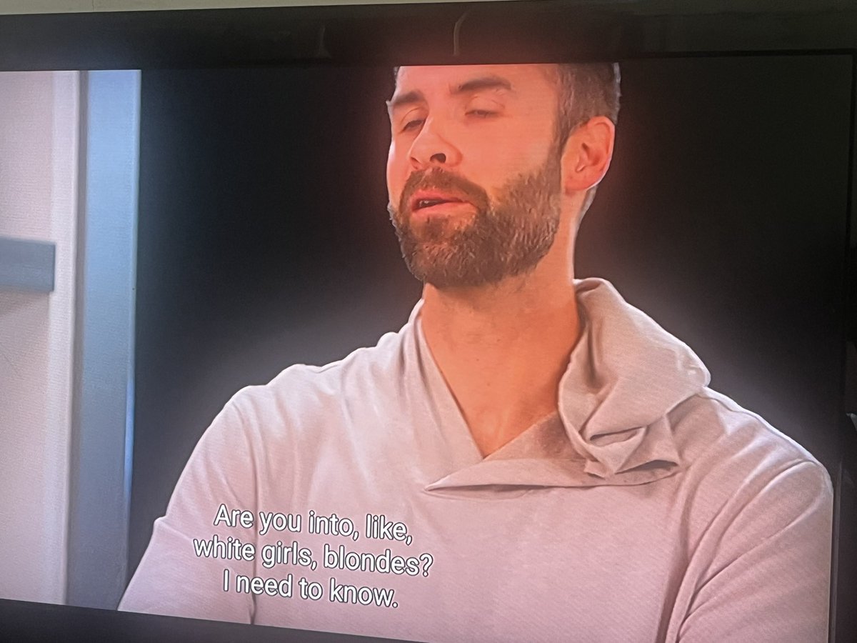 VXXXena's tweet photo. ADAM HIT THE NAIL ON THE HEAD “so are u into⚪️girls?” lol💀🤭yo I swear anytime a ngga act like Mecca not making sense why he isn’t into a ⚫️woman it’s obvious he’s just⚪️obsessed esp since belle is gorgeous🥴he just made that“thick”shit up cause his ex wasn’t thick at all! #MAFS https://t.co/a35rcoWBQH