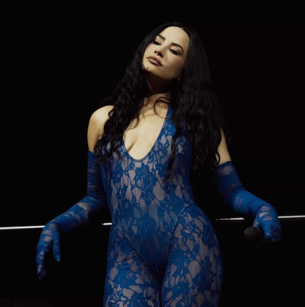 demilovatobr's tweet photo. Headliner moral! Demi Lovato foi a 2ª artista mais citada como motivo principal para a ida ao Rock in Rio, de acordo com pesquisa realizada pela ClickBus com passageiros que viajarão de ônibus para o festival. 

Ela ficou com 10.3% das respostas, atrás somente do lendário Elton John, com 12.6%. 

Calvin Harris, Foo Fighters, Stray Kids e Twenty One Pilots também aparecem no Top 10.
