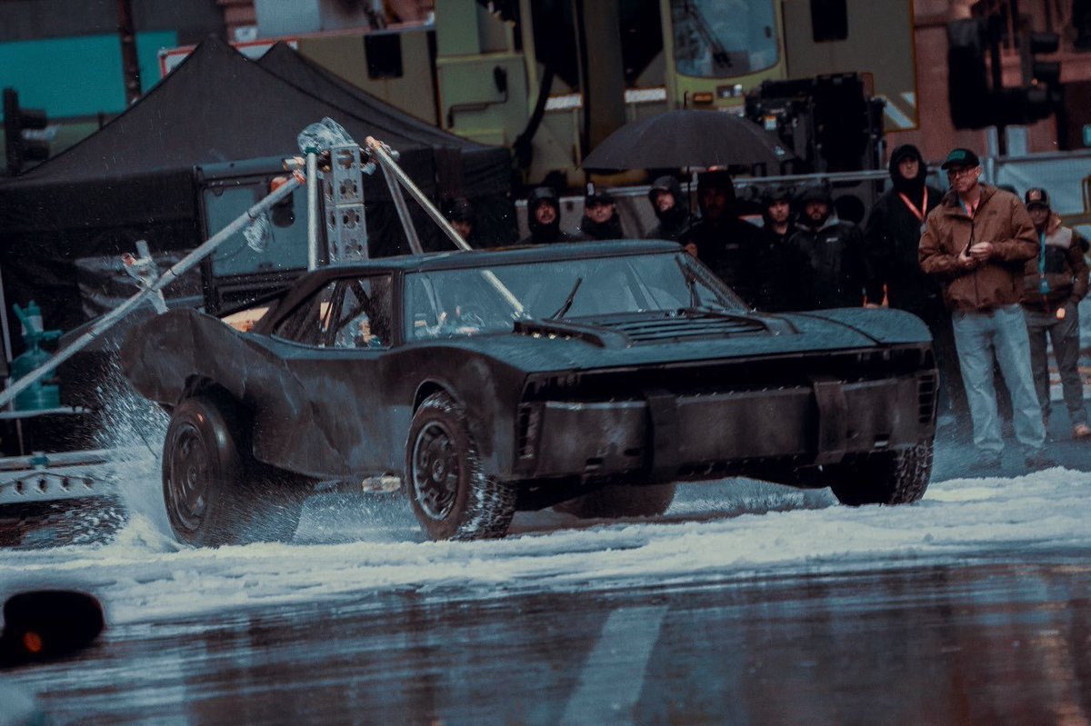 _Movie_Fans_'s tweet photo. 🚨 BREAKING: First look at the New Batmobile from 'THE BATMAN PART II' has leaked online.

(Via: AbnerTei2014)

#TheBatmanPart2 #DC #Batman https://t.co/HUudTsmsWC