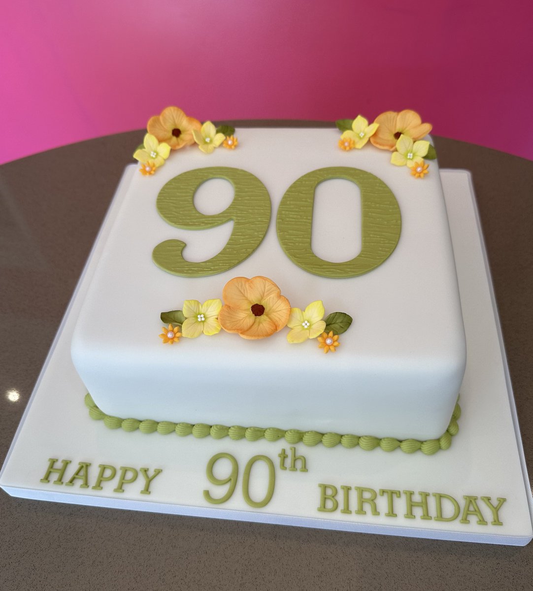 LouBcakes's tweet photo. #90th #birthday #cake for MIL. Rich #fruit cake with #fondant & #marzipan with sugar flowers in her favourite colours. #cakedecorating https://t.co/kiuUhqBzYw