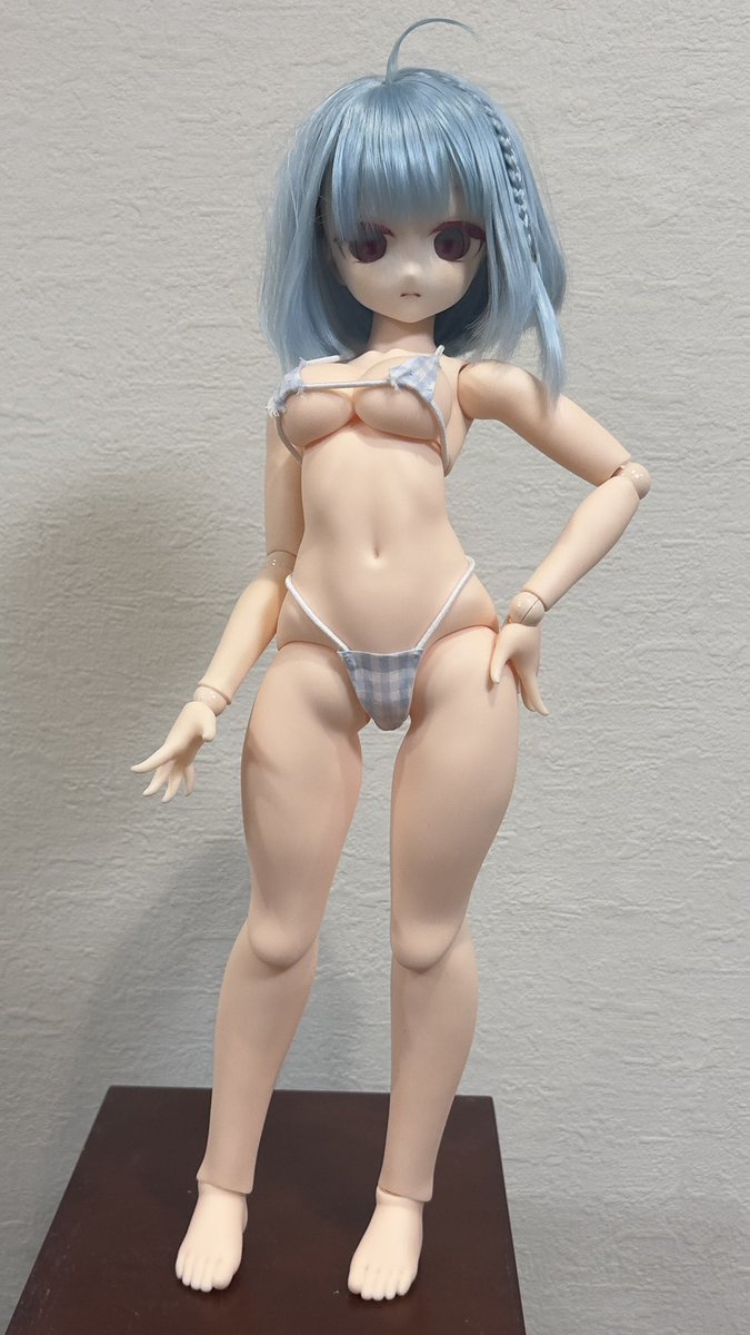 ashthalos's tweet photo. 体が綺麗だから水着が欲しくてタイムラインで見かけたデザインを見よう見まねで作ってみました。ガタガタだけどここから腕上げてくぞー！ https://t.co/ur8pGvsYlF