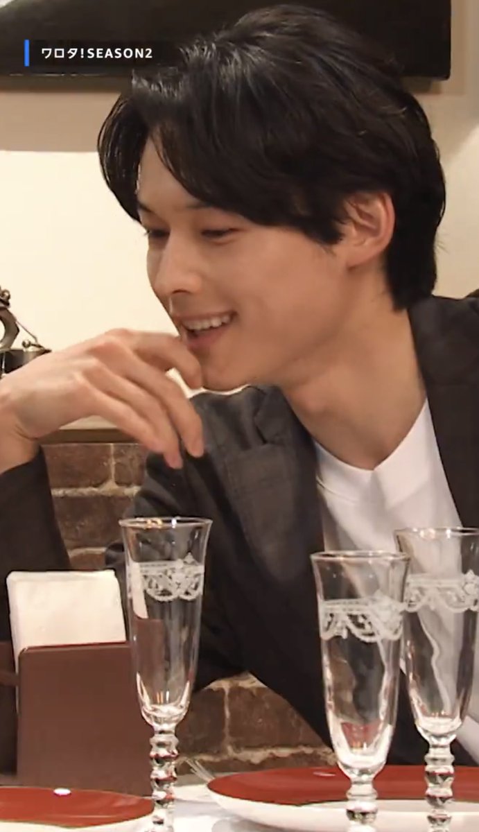 itsmemytime29's tweet photo. 純度100％のモテ男 完全無欠のイケメン御曹司（※ただし若干特殊性癖？）を演じる松村北斗さん、顔の良さを遺憾なく本当にこれでもかというほど発揮しており、おしまい おしまいですよもう たすけてください それかいっそころしてください https://t.co/j3M76e1Tsa