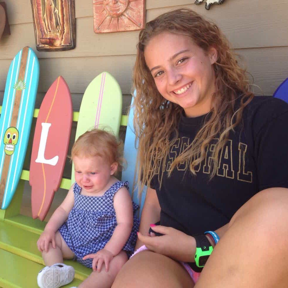 TacoLu's tweet photo. How cool is this? Gabrielle shared these old LU bench and new LU bench photos with us during our Bench Photo Contest last week. 13 years apart!!! https://t.co/3W1MZRelxE