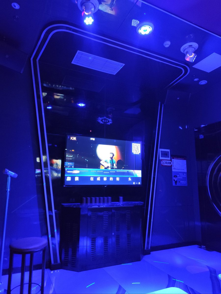 hermgulakread's tweet photo. Sing your heart out at the KTV tonight! No need to hold back—every lyric’s your spotlight. https://t.co/xDiDB5gbbp