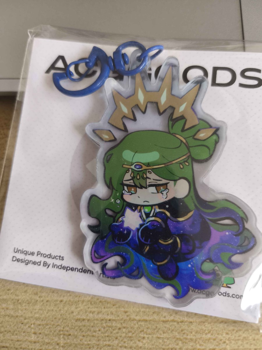 afoyangel's tweet photo. @ratbuchet I bought Our Galaxy Netz and might buy the plain Roland/Angela/Carmen ones once I have some more money! Your art is SO wonderful and I've been a fan for a long while. 

It arrived fully unscathed and it's so cute...

Thank you for your hard work, and good luck with merch sales 🩵 https://t.co/NohjrMrX7r