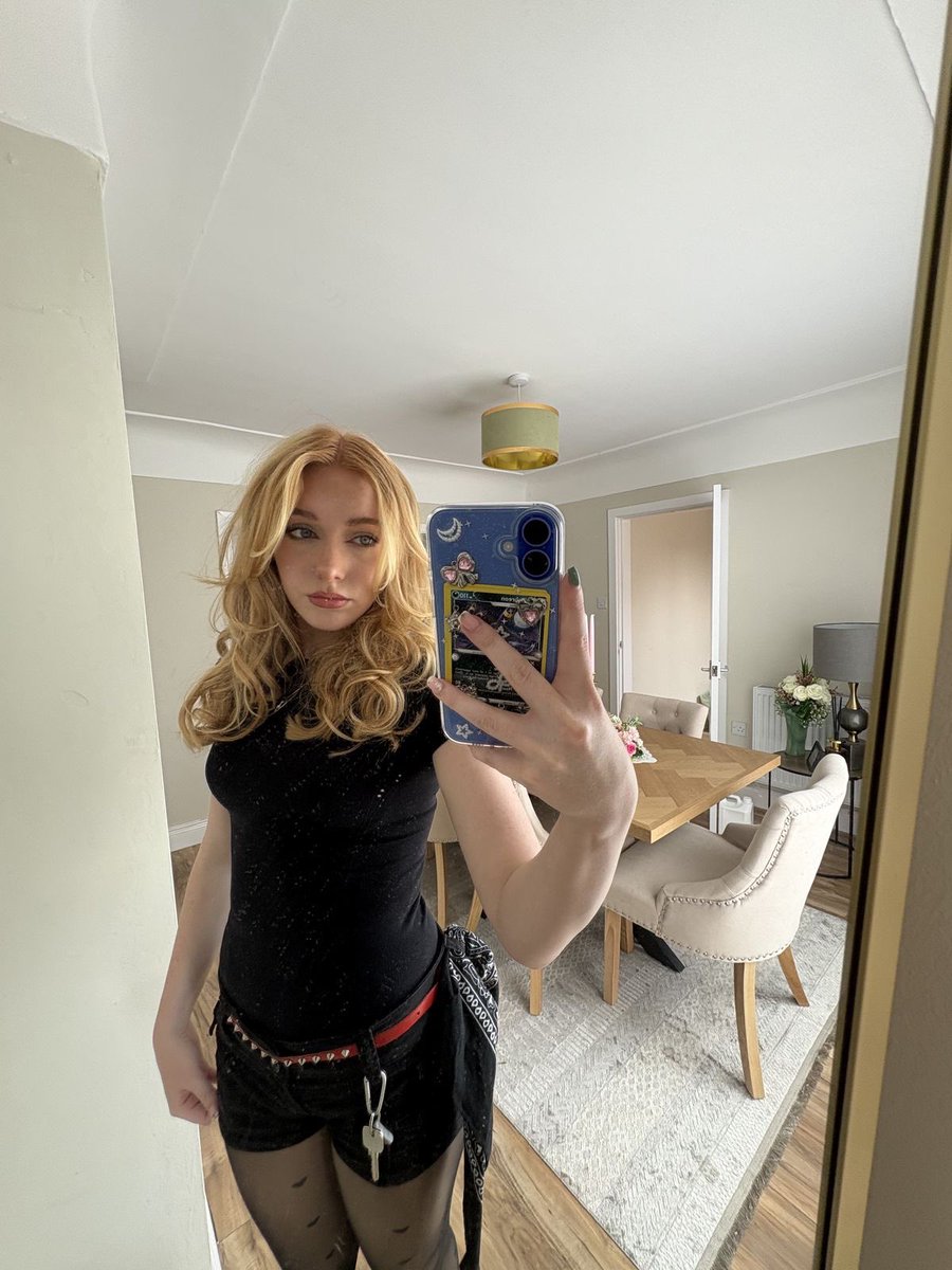 TaylorMario66n's tweet photo. Pretty sure I’m perfect 🤩 🤷🏼‍♀️💕 https://t.co/eZHe9dErrx