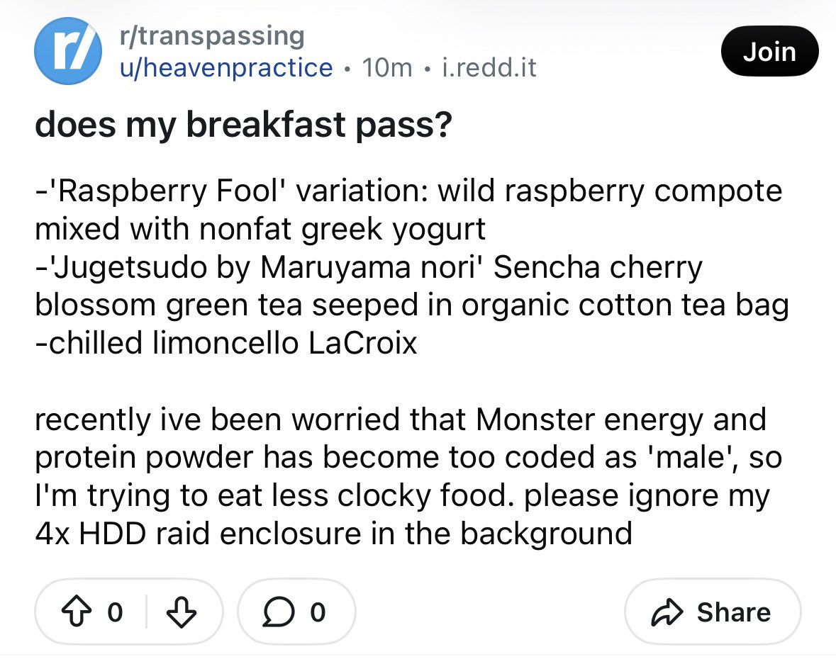 gfmuseum's tweet photo. woke up and decided i wanted to get banned by /r/transpassing https://t.co/zit8eYNrY2