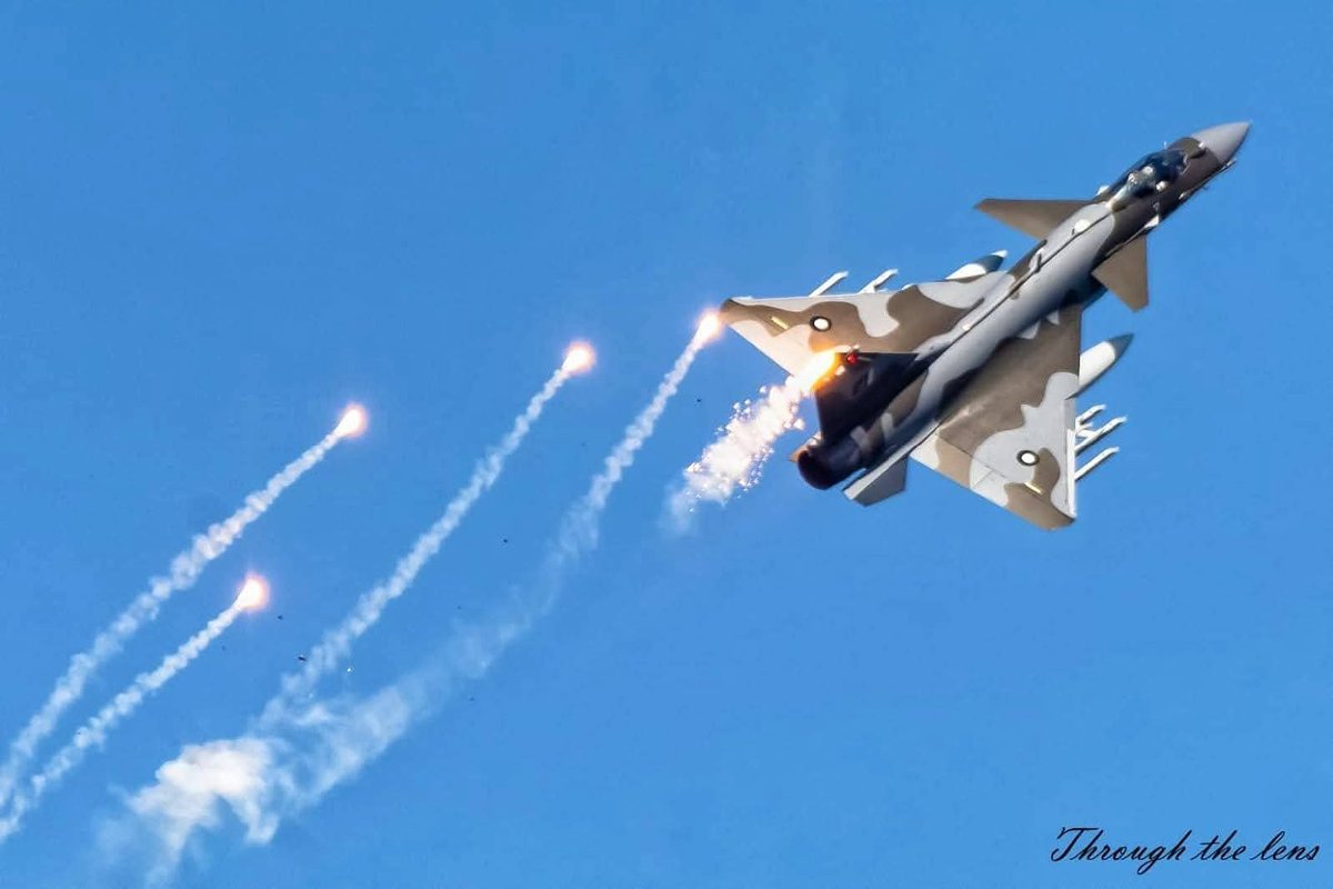 Hawkss_eye's tweet photo. 🇵🇰Pakistan will probably get at least 16 more J10C from 🇨🇳China in the next few weeks.. https://t.co/M2N0SwkUGc