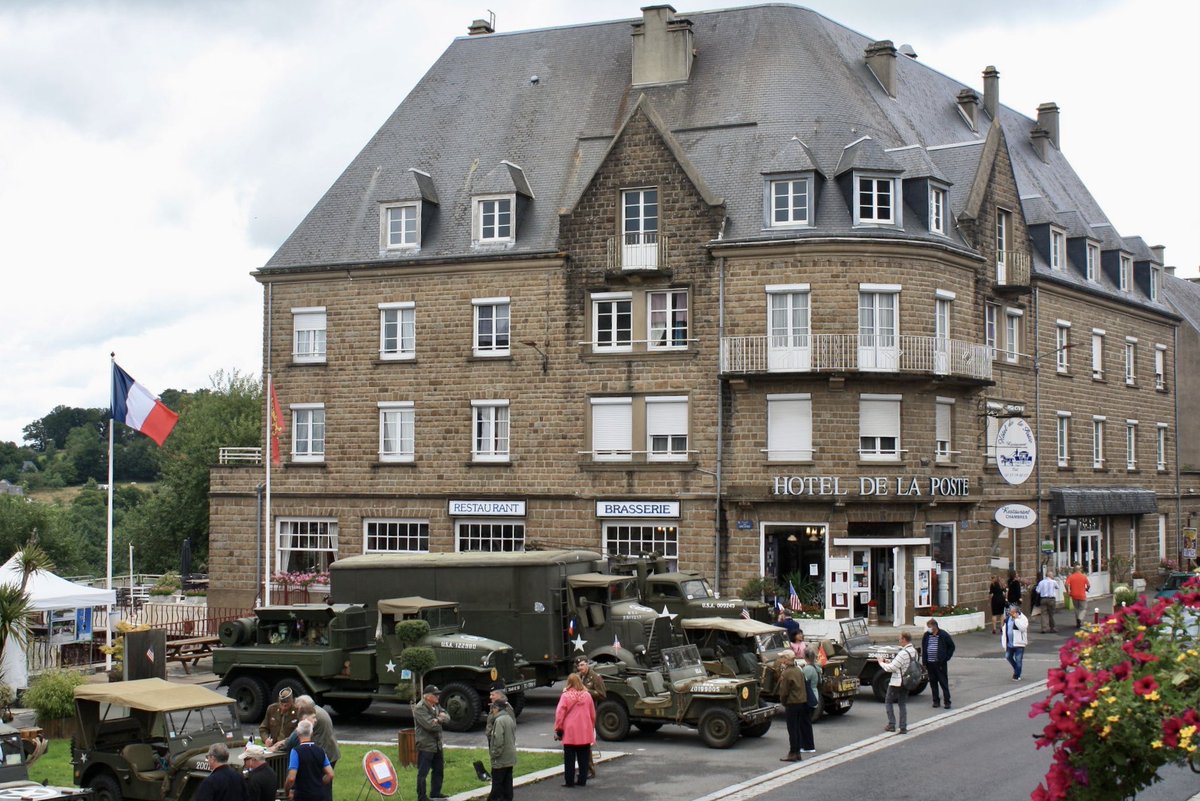VirtualWarHist's tweet photo. Visitor Tips are provided for battlefield explorers who need expert, on the ground knowledge of: hotels, restaurants, cafes and bars. Details of commemorative activies are provided. Vantage points also appear on the map, so that you don't have to search for the best spot! #VWH https://t.co/ONUxlK13Zz