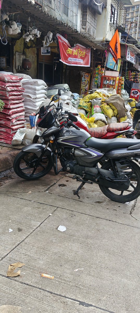 N72Anil's tweet photo. @mybmcWardS Pls show action on complaints w.r.t encroachment of foot paths and road in Village Road, Bhandup W @MTPHereToHelp @mulund_info #PedestrainFirst @mybmc https://t.co/pIzKjyjCn0