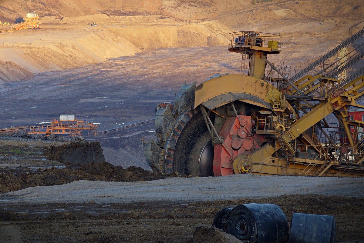 GSPHub's tweet photo. Africa's minerals are sovereign assets, not commodities up for grabs.

That's the premise behind the African Green Minerals Strategy (AGMS), which the African Union adopted in February 2025.

In our latest policy brief, Nonresident Fellow @alaka_lugonzo argues that the U.S. should align its critical minerals policy with the AGMS — backing local processing and industrialization instead of extraction alone. It's a shift that would also make American supply chains more durable.

https://t.co/w3ZrvHcKsN

@Global_Witness @AfCFTA @_AfricanUnion

#GlobalSouth #Geopolitics #USForeignPolicy