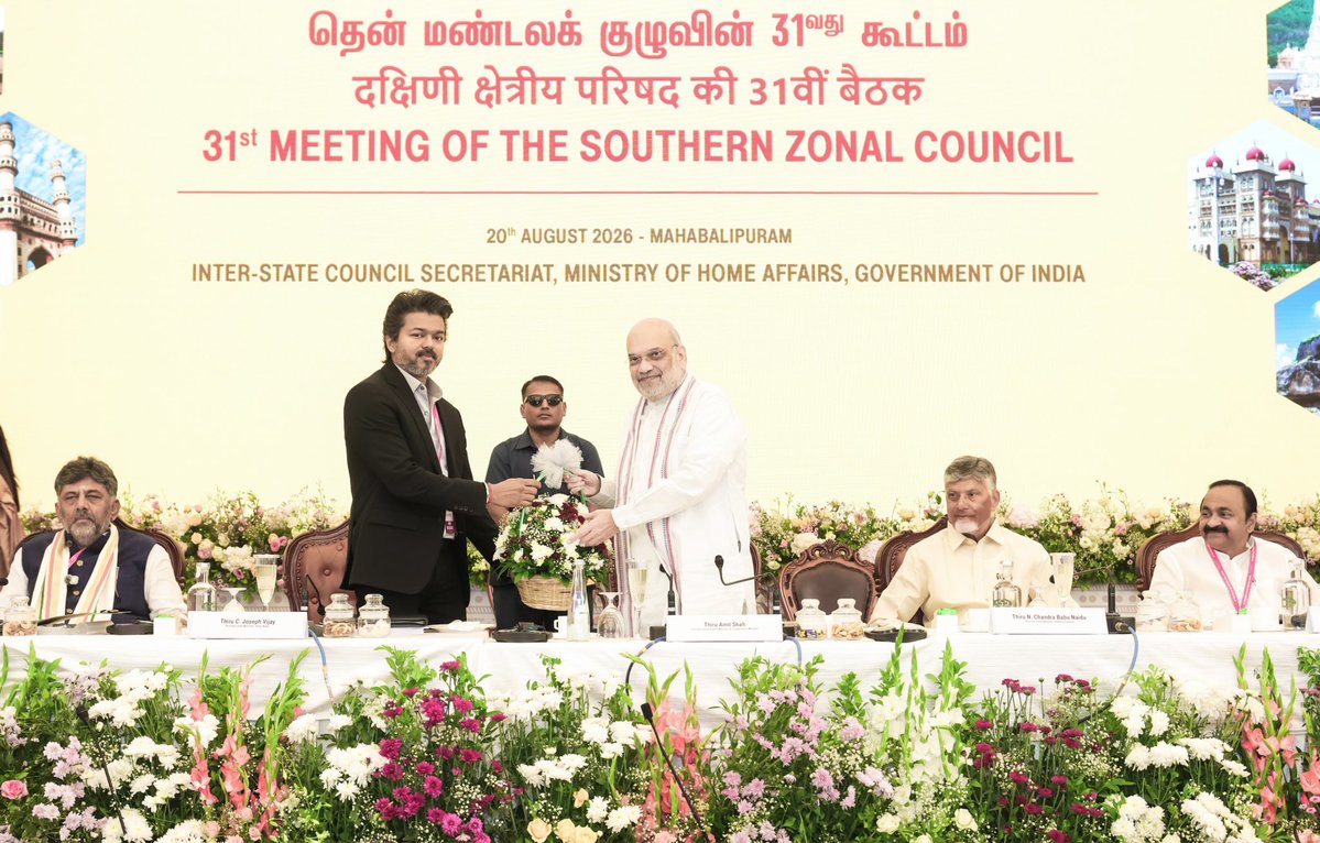 AmitShah's tweet photo. Chaired 31st Meeting of Southern Zonal Council in Chengalpattu, Tamil Nadu.

Under leadership of Modi Ji, the Zonal Councils have been transformed into platforms for resolving long-pending issues. Water sharing is a major issue among the southern states. At today’s meeting, these states agreed the proposal to resolve them at the earliest through dialogue.