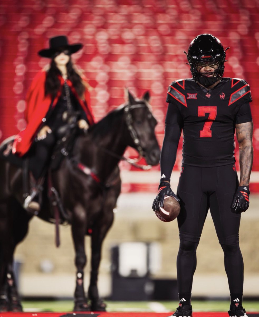 UNISWAG's tweet photo. The new @PatrickMahomes "Let's Ride" uniform for @TexasTechFB
#uniswag https://t.co/GGLXELNuT8