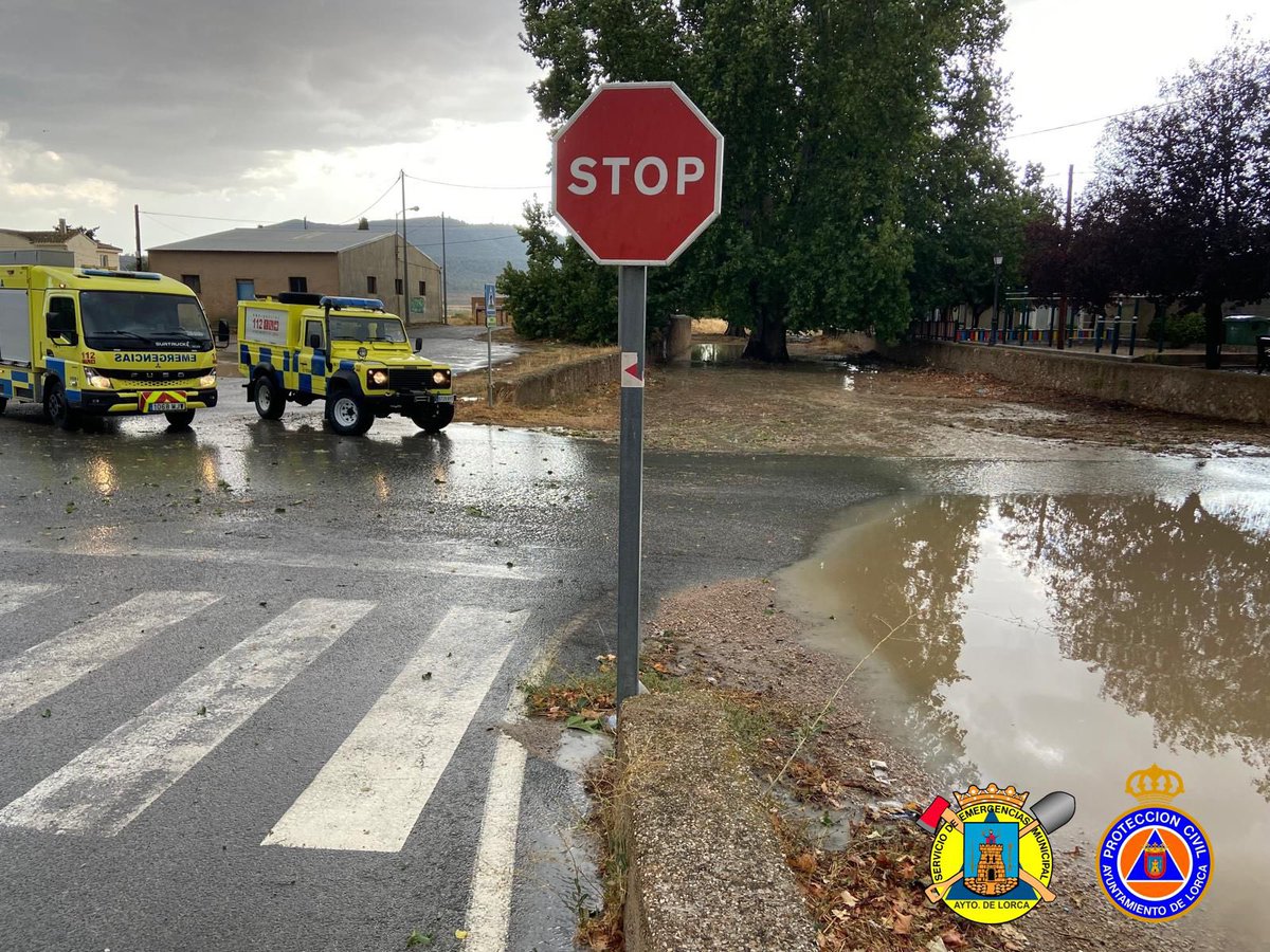 112Lorca's tweet photo. ⛈️ GRANIZADA EN LAS PEDANÍAS ALTAS DE LORCA: AVILÉS REGISTRA GRANIZO DE HASTA 2-3 CM Y 8,8 L/M² DE LLUVIA https://t.co/VOqFy1mqUz