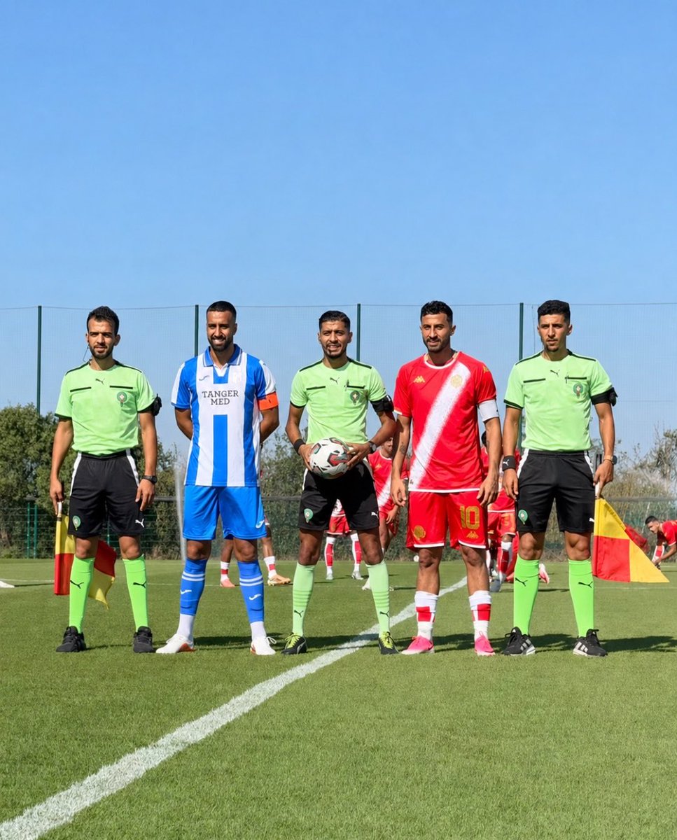 wydadshorts's tweet photo. Ayman Elhassouni capitaine du Wydad lors du match amical face à l’IRT 🔴
📸@WACofficiel https://t.co/RE1D9g9pvc