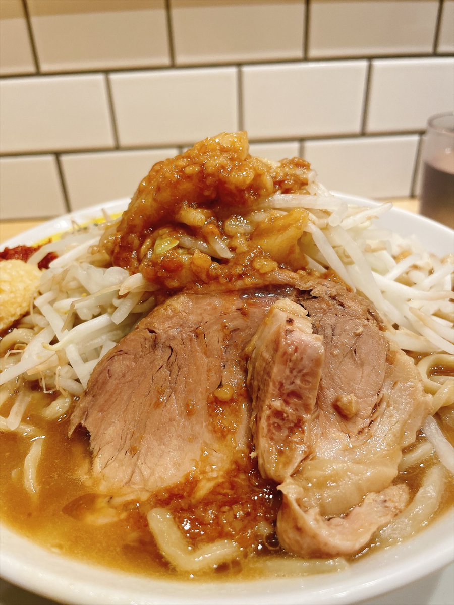 MYZ0311's tweet photo. きつかった、、、
大盛り無理でした🫠
味は美味しかったです！
私には普通がやはり1番丁度いい！
お腹空いてたらつい大盛りいけるんじゃないか？って思ってしまうタイプです😇 https://t.co/h9onBursKk