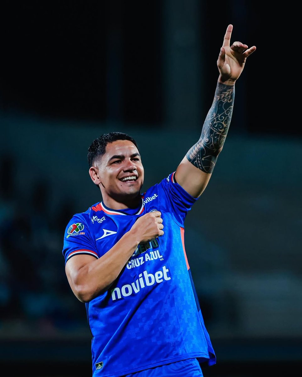 khalilWBvangdK's tweet photo. Contento de estar de vuelta 🤩

+3 importantísimos para seguir en la pelea.
Muy feliz por tener una nueva oportunidad y agradecido a  por la confianza y el respaldo.

No fueron días fáciles, pero acá estamos, siempre con el compromiso de defender esta... https://t.co/T85AmuC04t