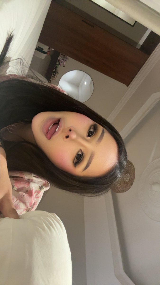insgane's tweet photo. #jeddah_ladyboy 
#ladyboy_jeddah 
#ladyboy_both_in_jeddah
🐰Emma chubby 🐰 https://t.co/xSIkEOrB9g