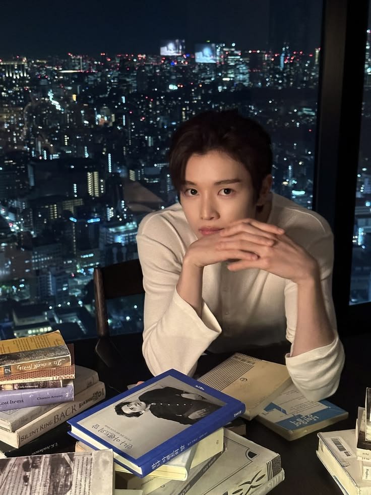 sungchanspen's tweet photo. @haramspen @juunspen @jaehyunspen @stellaaspen @carmenitaspen @leeanspencil Adik Adik, ini ada apa? Boleh dilanjutkan keributannya? Abang mau nonton. https://t.co/Enzu301lJ1
