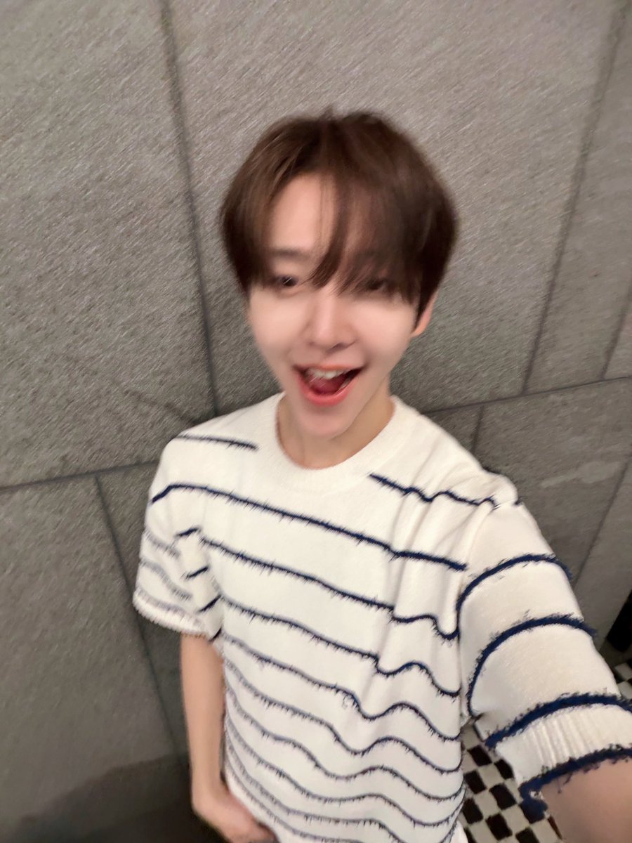 Dhy_120's tweet photo. #동현 꺄하��𐔌՞˶>˛<˶՞𐦯 https://t.co/RTmDauaYeP