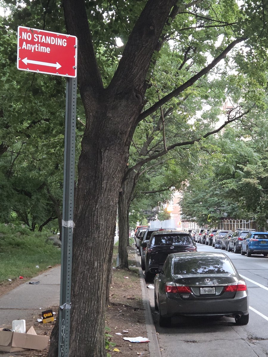 placardabuse's tweet photo. This car was parked illegally in a No Standing zone, where it's always illegal to use a placard, with an expired placard that the dirty @NYPD20Pct "Integrity Control Officer" didn't collect amd the @NYPDChiefoffice's office never recovered.

#PlacardCorruption https://t.co/K3Uvywweec