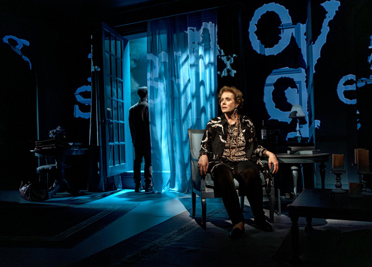 WPBAEDistrict's tweet photo. 🎭 @PBDramaworks' upcoming season features five productions, two world premieres, and a special limited engagement from Hershey Felder.

Read more from Broadway World: https://t.co/OcuSAT0258

📷: @PBDramaworks https://t.co/Vl34ncaLg8