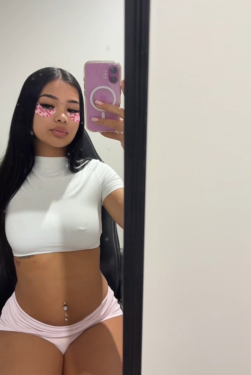 s1milann's tweet photo. Pretty in pink 🌸 https://t.co/0tHkwq2Gb2