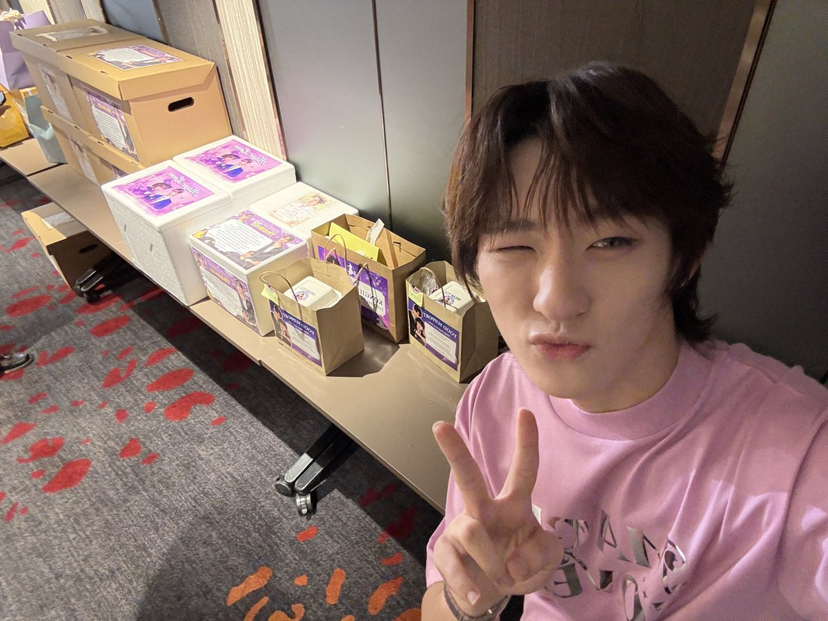 kongjiro_'s tweet photo. ขอบคุณนะครับ หม่ำๆอิ่มเลยหละ
#FittingMagicLover https://t.co/645x1QCByp