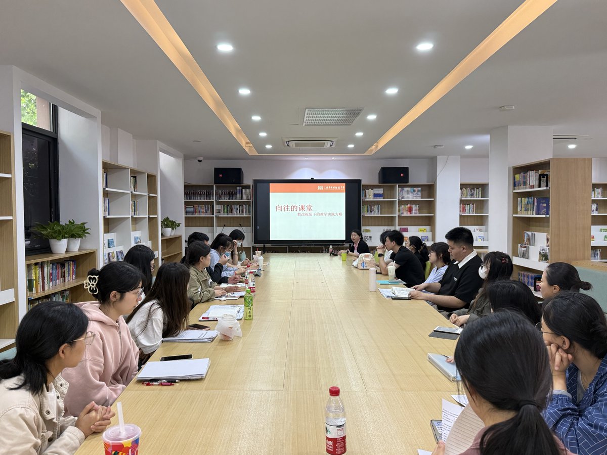 AlenaSomme6t's tweet photo. Just wrapped up an insightful workshop on digital marketing strategies! Learnt practical tips from industry pros, connected with awesome peers, and can’t wait to apply the new skills at work. #MarketingLearning #ProfessionalGrowth， https://t.co/SZXZiojRkJ