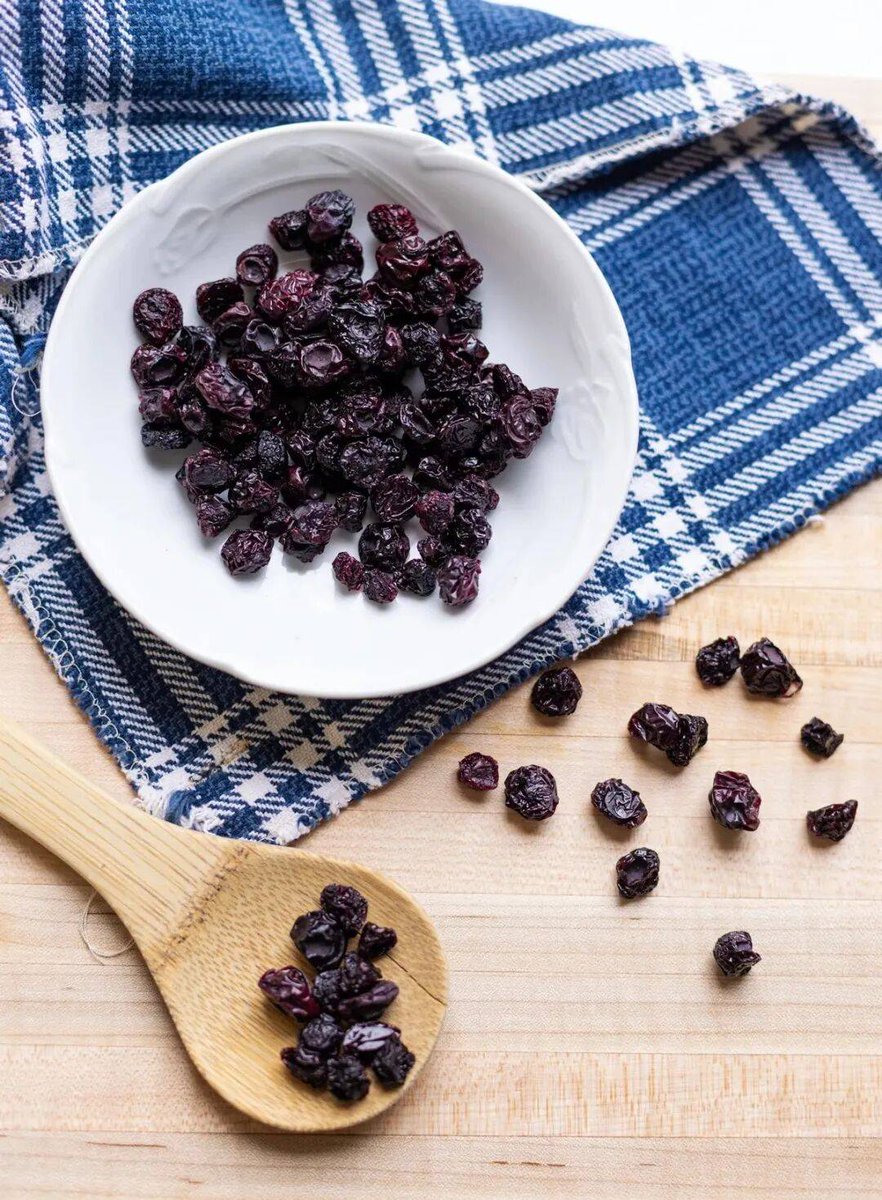 PavanRo52425122's tweet photo. Just tried this new organic wild blueberry pack—tart, juicy, zero added sugar, and perfect for morning oats or post-workout snacks! 10/10 would recommend. https://t.co/HfGZp7HhNk