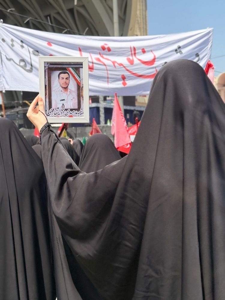 FMoradi89724's tweet photo. #مکتب_ایستادگی را از کی اموختی؟

من ؛از شهید سیدعلی حسینی خامنه‌ای که با جان خود جهانیان را مبعوث کرد https://t.co/0EtHYfAOXc