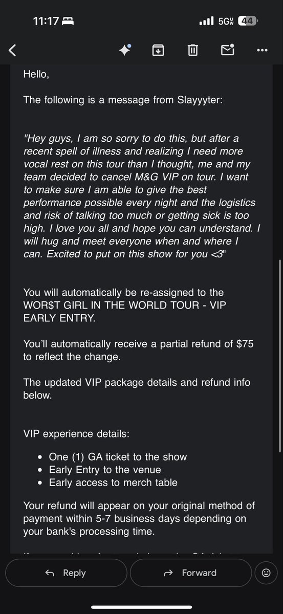 LUCIDNIGHTM4RE's tweet photo. again, not disregarding her health, but why are the usa slayyyter m&amp;g being downgraded to ee, but europe m&amp;g are being downgraded to ga (when ee WAS part of the m&amp;g experience)??? we all had the same tix, why are we treated differently, this is so unfair????? https://t.co/f2tYUr3P1Z