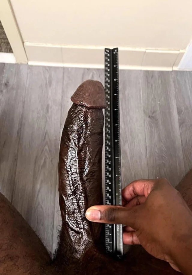 DomKinggMalcolm's tweet photo. Grab your ruler and be ready to have your so called manhood stripped. Let’s see just how short you fall, little man📏 

You already know the answer... but I’m gonna humiliate you anyway🤏🏿Approach Daddy with full submission for a SPH Session Now! https://t.co/Yc5QWo0A6O