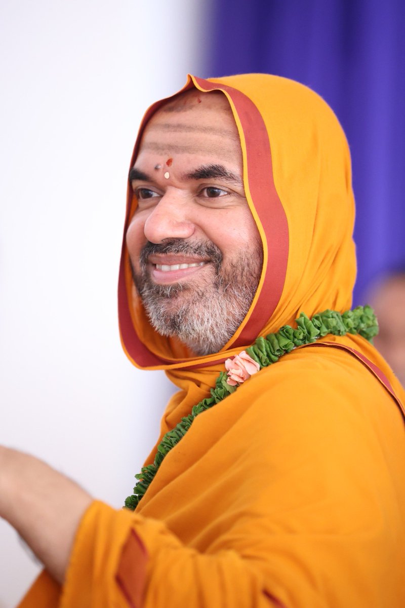 ShankaraPeetha's tweet photo. #ಅನ್ನಬ್ರಹ್ಮ_ಚಾತುರ್ಮಾಸ್ಯ - ದಿನ 23

*ಸರ್ವಸೇವೆ: ಹೊನ್ನಾವರ ಹವ್ಯಕ ಮಂಡಲ
*ಪಾರಂಪರಿಕ ಖಾದ್ಯ: ಮಜ್ಜಿಗೆ ಹುಲ್ಲಿನ ತಂಬುಳಿ, ಕಡ್ಲೆಬೇಳೆ ಕೋಸಂಬರಿ, ಪಾಯಸ, ಬಾಳೆಕಾಯಿ ಬಜ್ಜಿ, ಮಾರಿಚ ತಕ್ರ 

20-08-2026
ಅಶೋಕೆ, ಗೋಕರ್ಣ

|| ಅನ್ನಂ ಬ್ರಹ್ಮೇತಿ ವ್ಯಜಾನಾತ್ ||

#ಅನ್ನಬ್ರಹ್ಮ #ಚಾತುರ್ಮಾಸ್ಯ #Annabrahma #Chaturmasya https://t.co/gGVqUKjQWG