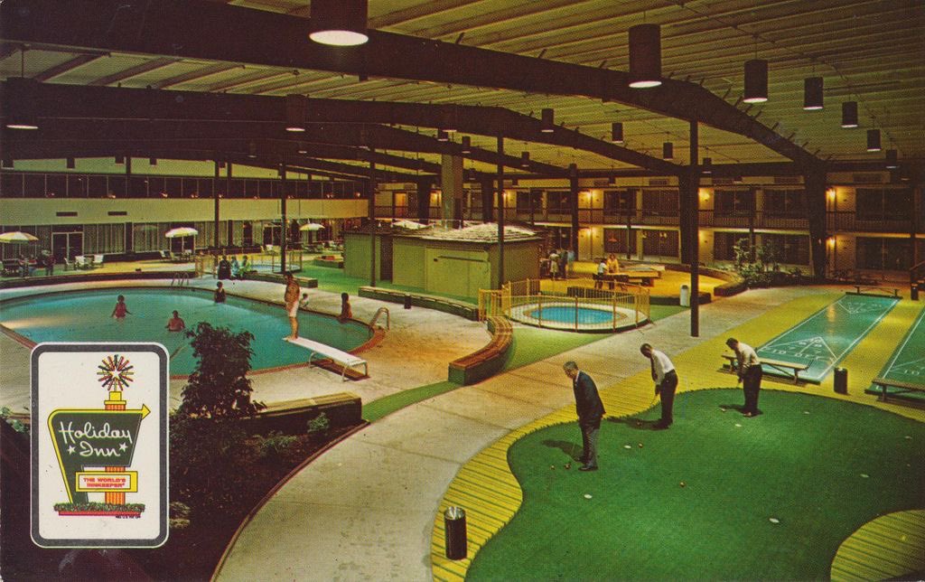 luusssso's tweet photo. Because you sense the awe of its past life 

This is a poorly remodeled descendent of the greatest chain of indoor motels ever to exist

The Holidome by Holiday Inn https://t.co/IDDQzRSkmR