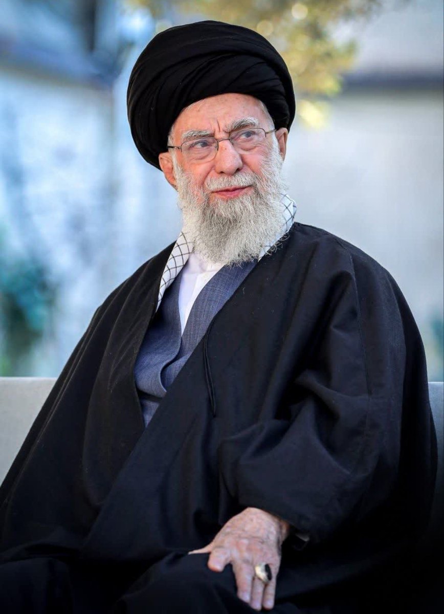 BADOCBAL's tweet photo. ابر مرد تاریخ روحت شاد 
#مكتب_ايستادگی https://t.co/TsxmK7VSI8