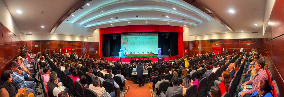 Infoem's tweet photo. El día de ayer se llevó a cabo la 29ª Sesión del #Pleno del #Infoem, en el municipio de #Lerma; en esta sesión se reconocieron los aportes de Sharon Morales Martínez y @lgparranoriega, quienes concluyeron su periodo como Comisionada y Comisionado de este #OrganismoGarante. https://t.co/DoGw4JDDpY