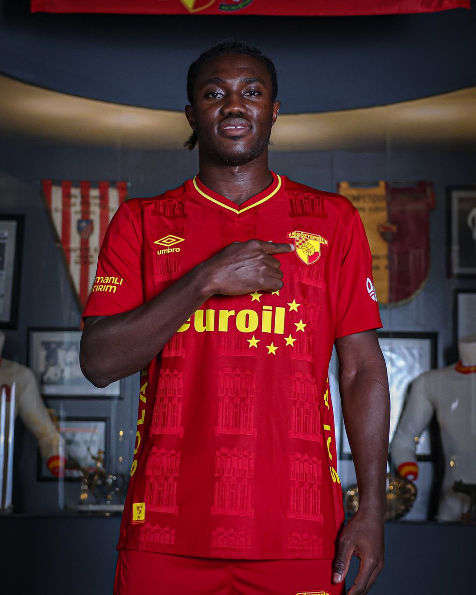 Goztepe's tweet photo. Richard Akonnor Göztepe'mizde! 💛❤️

Kulübümüz, Birleşik Arap Emirlikleri vatandaşı sol bek Richard Akonnor'un 2026/2027 sezonu sonuna kadar satın alma opsiyonuyla birlikte kiralanması konusunda oyuncu ve kulübü Al-Jazira Club ile anlaşmaya varmıştır.

Richard Akonnor joins Göztepe! 💛❤️

Our club has reached an agreement with UAE left-back Richard Akonnor and his club Al-Jazira Club for the loan transfer of the player until the end of the 2026/2027 season, with an option to buy.

https://t.co/fcMEElDjar

#Göztepe