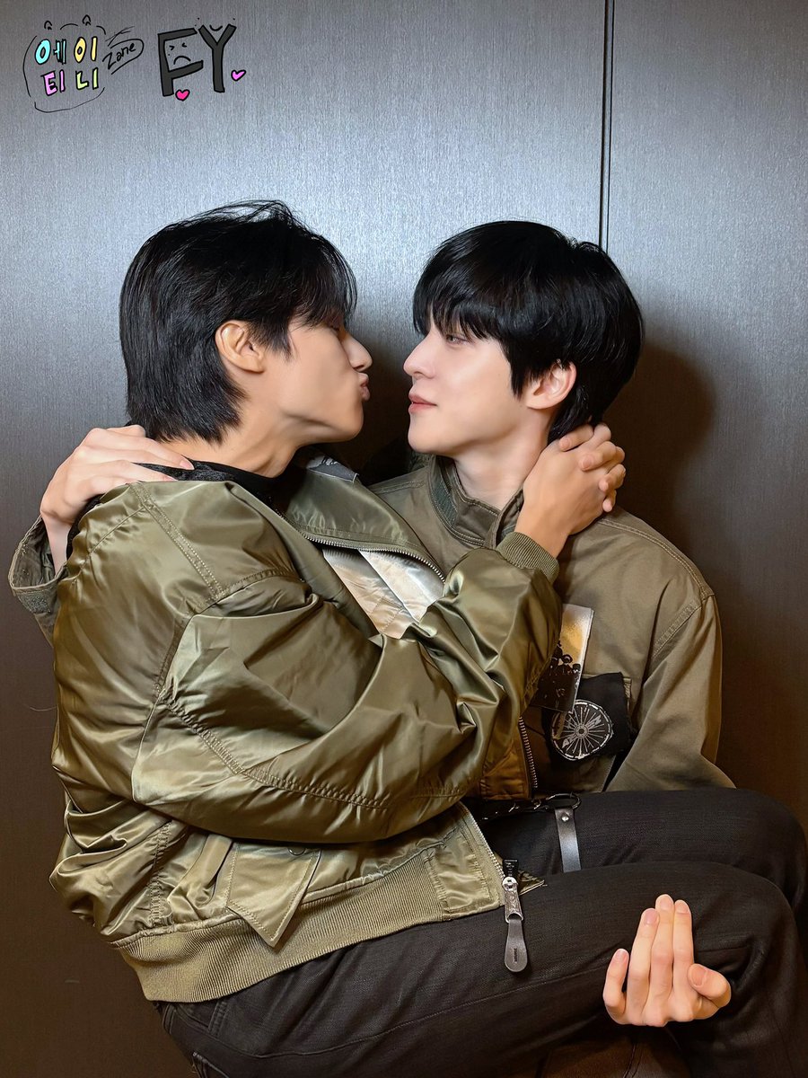 ru_sailor's tweet photo. 루루 선정 2025년 한해동안 톡톡에 올라온 사진 중 가장 당황한 사진 1위 축하드립니다 https://t.co/i2MiCg5sXj