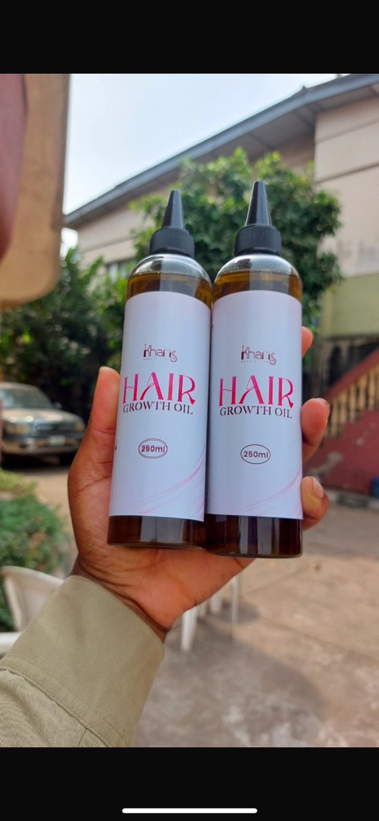 LadeMrsMoney's tweet photo. @Niella085 I sell o incase you’re too lazy to make it yourself.  100ml is 8k, 250ml is 15k. https://t.co/TFN6SI1V4K